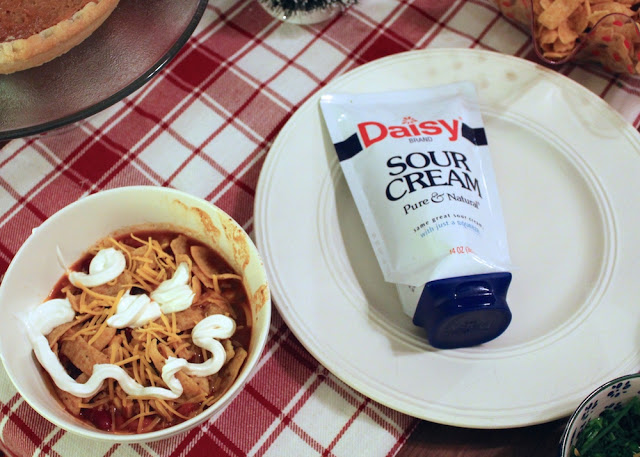Daisy Squeeze Sour Cream, Squeezable Sour Cream, Corn Chip Chili Recipe