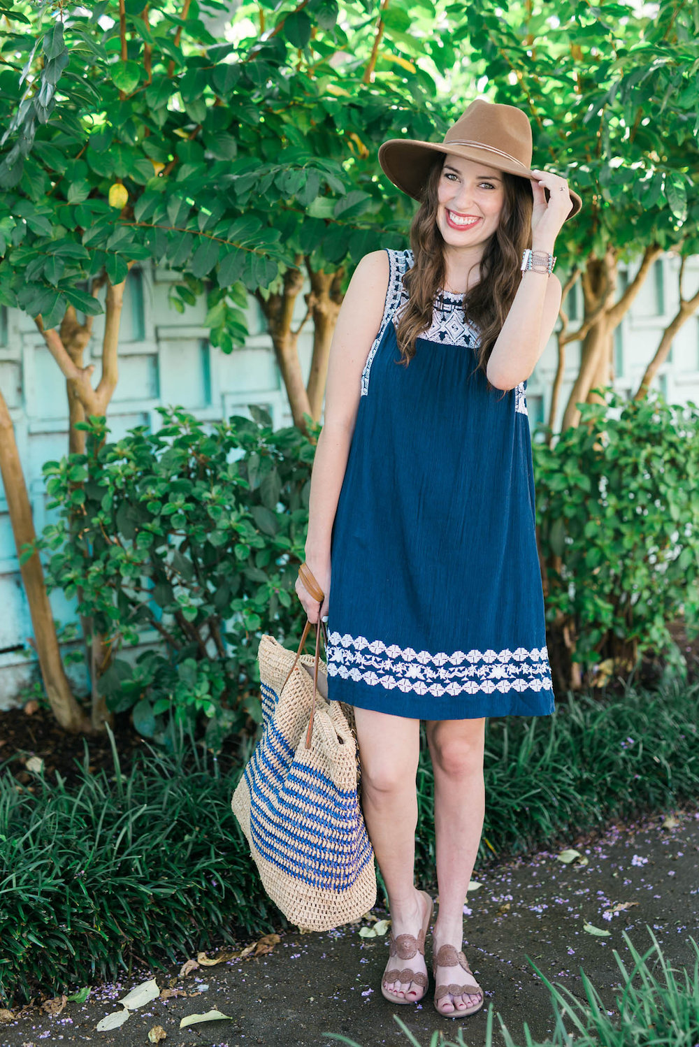 lucky bran navy embroidered shit dress, navy and blue embroidered shift dress, lauren jack rodger sandals, navy dress and brown rancher hat