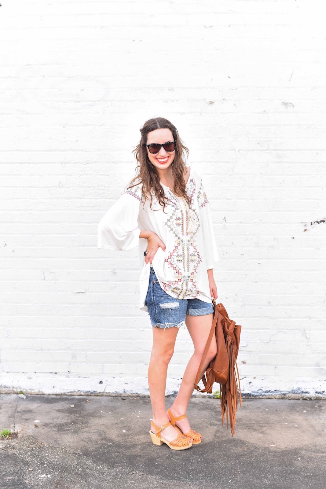 true religion fringe backpack, embroidered boho top, levis distressed shorts, lone star looking glass, houston fashion blogger, weekend outfit inspiration