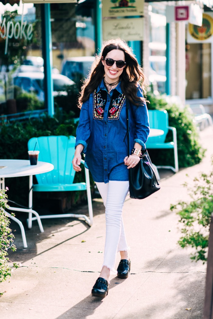 Houston fashion blogger Alice Kerley styles Anthropologie's Murelet Embroidered Chambray Tunic.