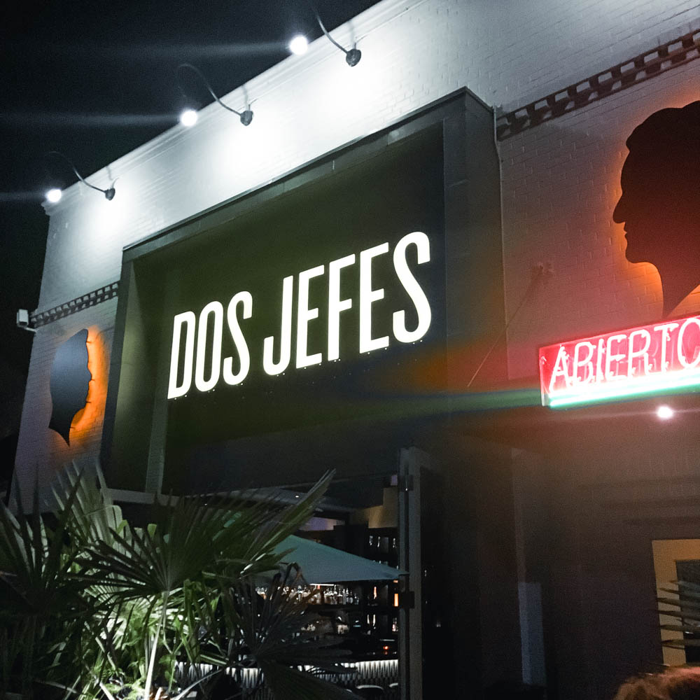 Dos Jefes Mexican Restaurant in Dallas 