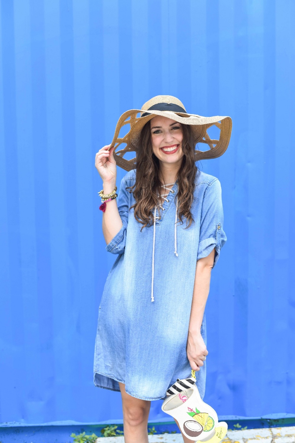 anthropologie chambray tie up dress, cute chambray dresses, how to wear chambray dresses, chambray shift dress, cutout floppy hat, modcloth straw hat