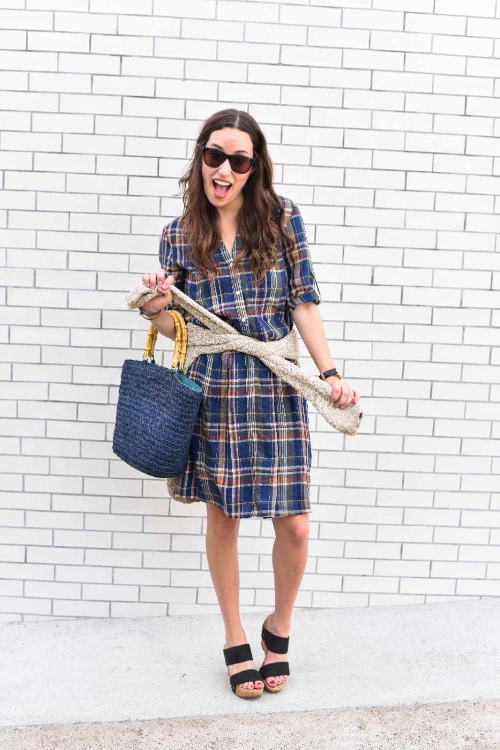 jmclaughlin plaid dress, fall transitional outfits, what to wear between summer and fall, navy bamboo tote bag, jmclaughlin fall 2016