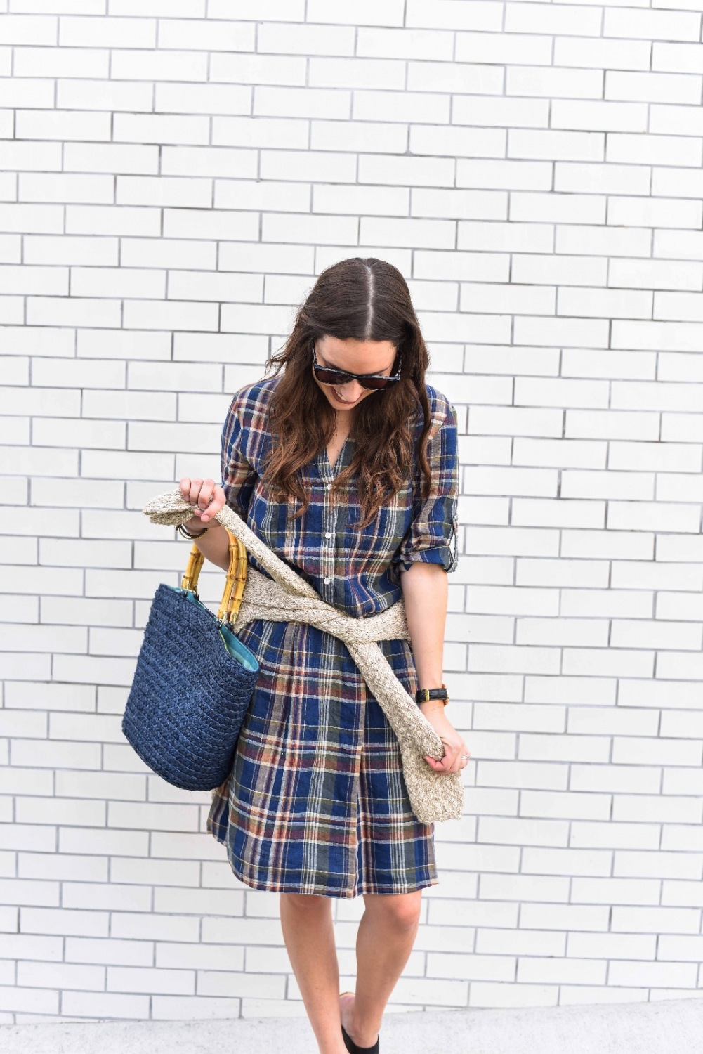 jmclaughlin plaid dress, fall transitional outfits, what to wear between summer and fall, navy bamboo tote bag, jmclaughlin fall 2016