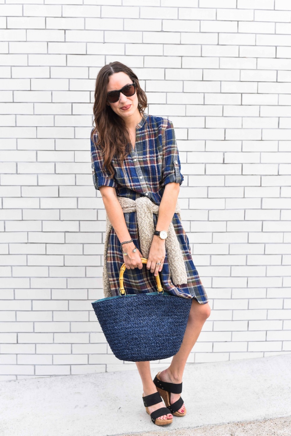 jmclaughlin plaid dress, fall transitional outfits, what to wear between summer and fall, navy bamboo tote bag, jmclaughlin fall 2016