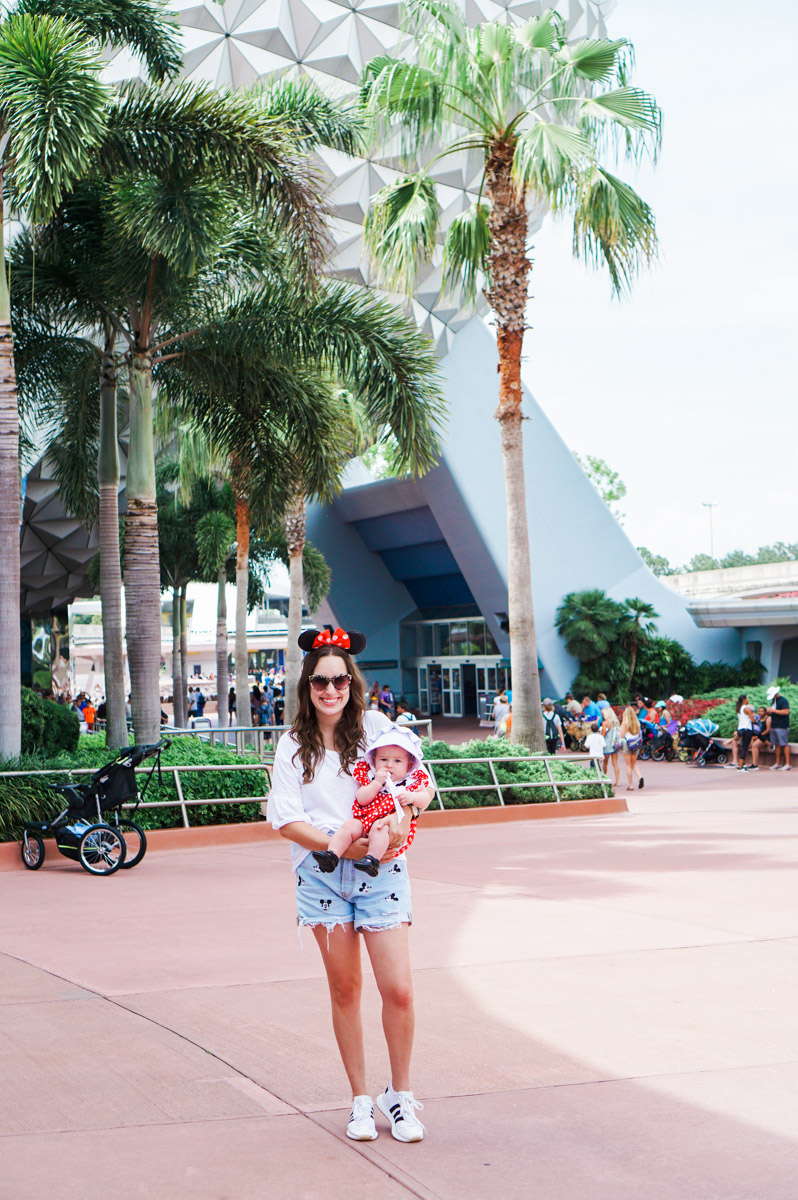 Doing Disney World with a Baby. Texas blogger shares her Walt Disney World Travel Guide. | | 25 Tips on Doing Disney World with a Baby featured by top US travel blog, Lone Star Looking Glass