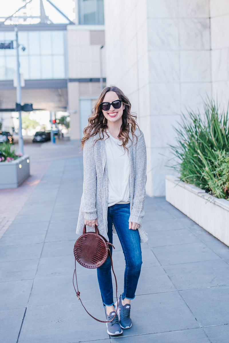 Easy Mom Style Outfit Ideas with Evereve featured by top US fashion blog, Lone Star Looking Glass