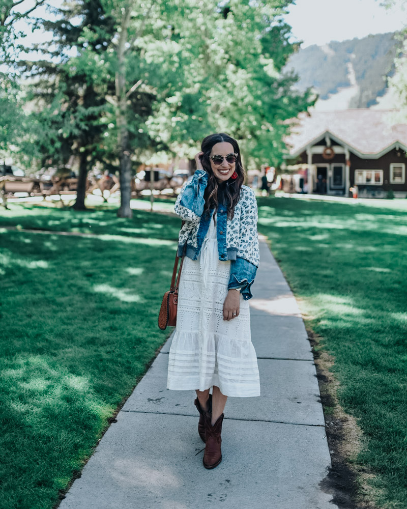 | The Ultimate Jackson Hole Travel Guide featured by top US travel blog, Lone Star Looking Glass