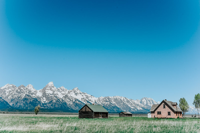 Jackson, Wyoming Travel Guide - What to do: Explore the Grand Tetons | | The Ultimate Jackson Hole Travel Guide featured by top US travel blog, Lone Star Looking Glass