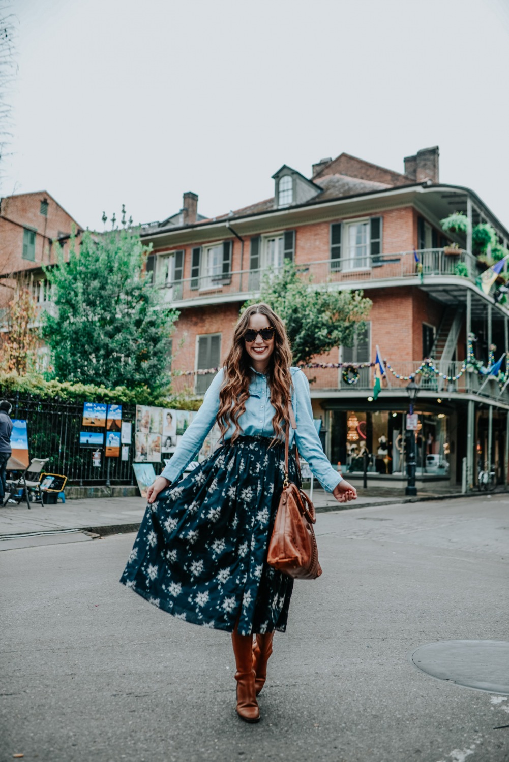 What to wear in the new orleans french quarter. Travel outfit ideas.