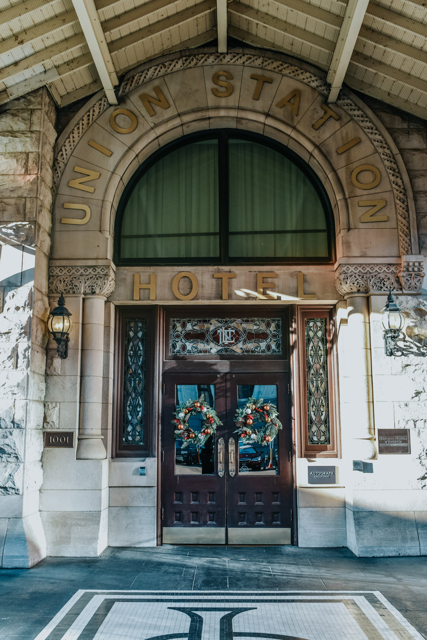 The Best Historic Hotel in Nashville: Union Station Hotel review featured by top US travel blog, Lone Star Looking Glass.