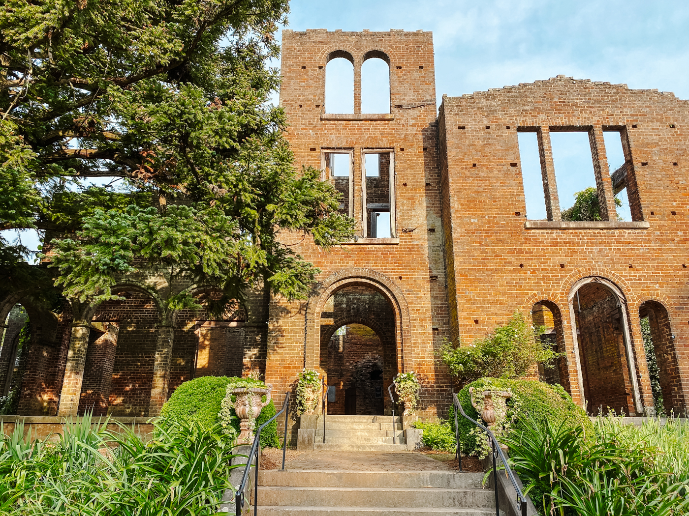 Barnsley Resort by popular Memphis travel blog, Lone Star Looking Glass: image of some brick manor ruins. 