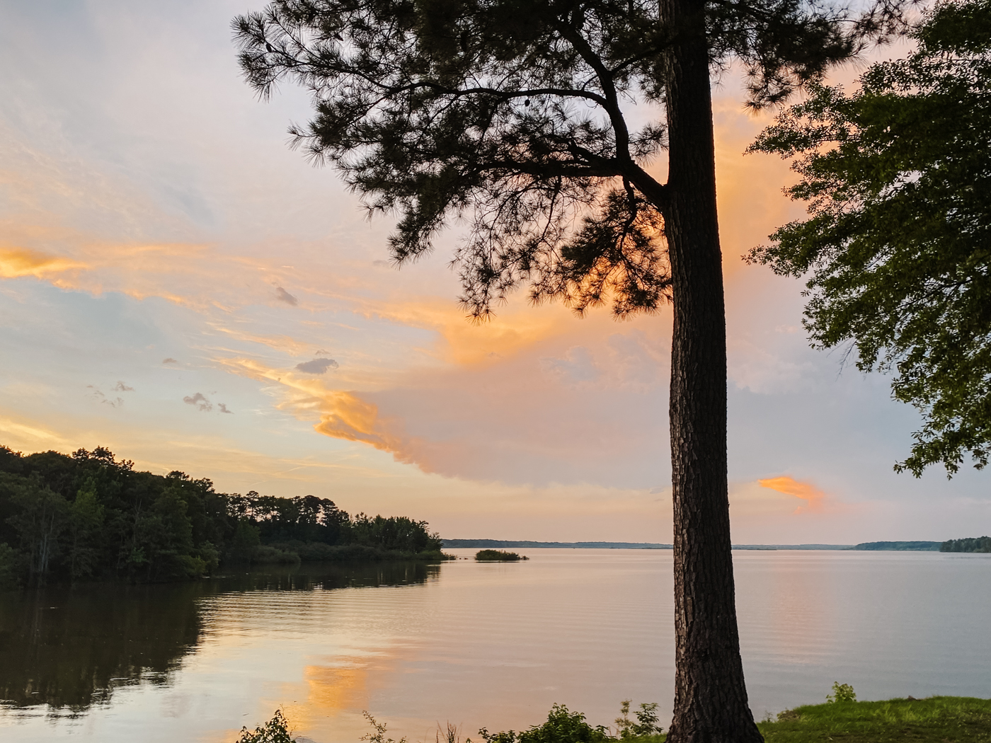 Camping With Kids by popular Memphis lifestyle blog, Lone Star Looking Glass: image of a lake.